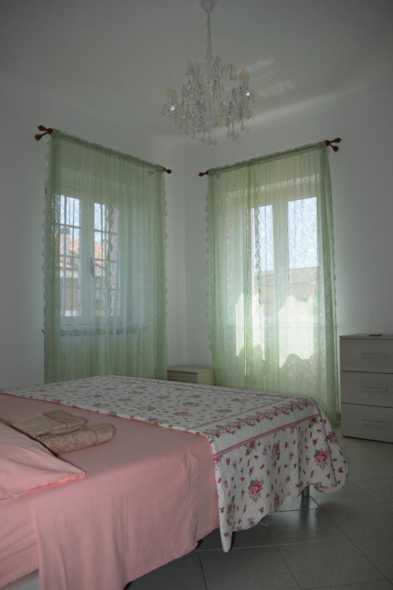 Domus Rosea Guest house *